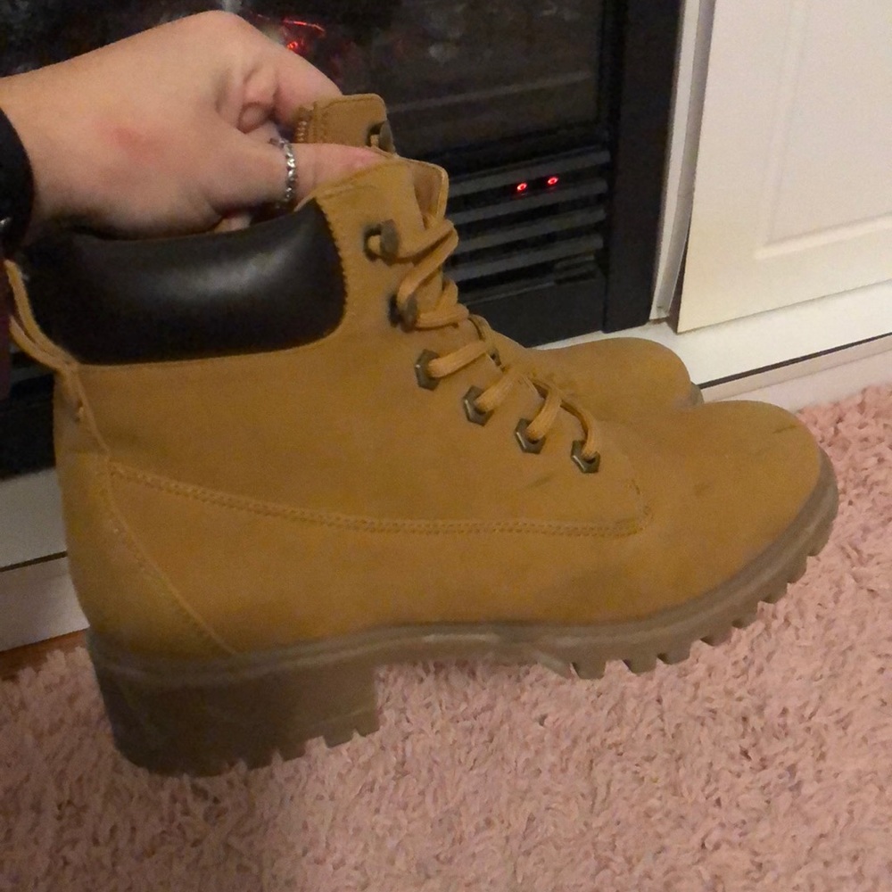Timberland style shoes